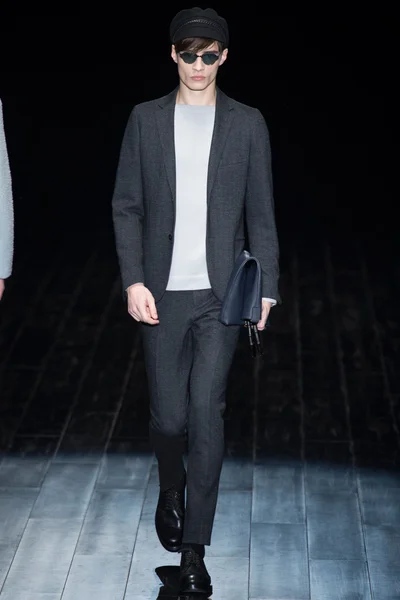 Look 23